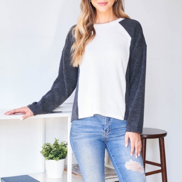 HEATHER CHARCOAL & white colorblock long sleeve TOP, NWT - Picture 6 of 16